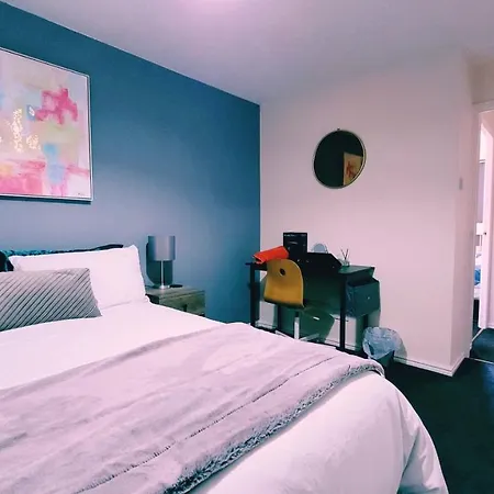 Modern 2-bed House In Stoke Gifford, Nr Parkway Statn, Free Parking * Bristol