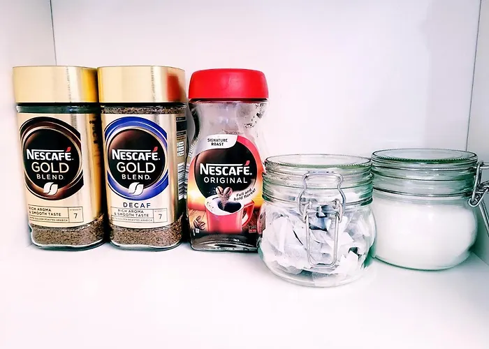 Modern 2-bed House In Stoke Gifford, Nr Parkway Statn, Free Parking